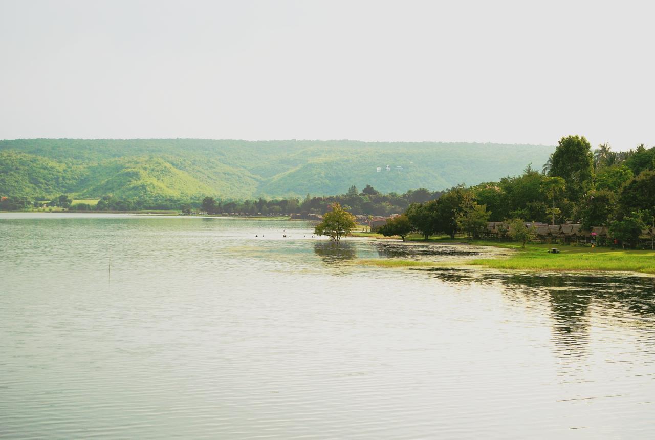 Palmchwa Resort Sikhio ภายนอก รูปภาพ